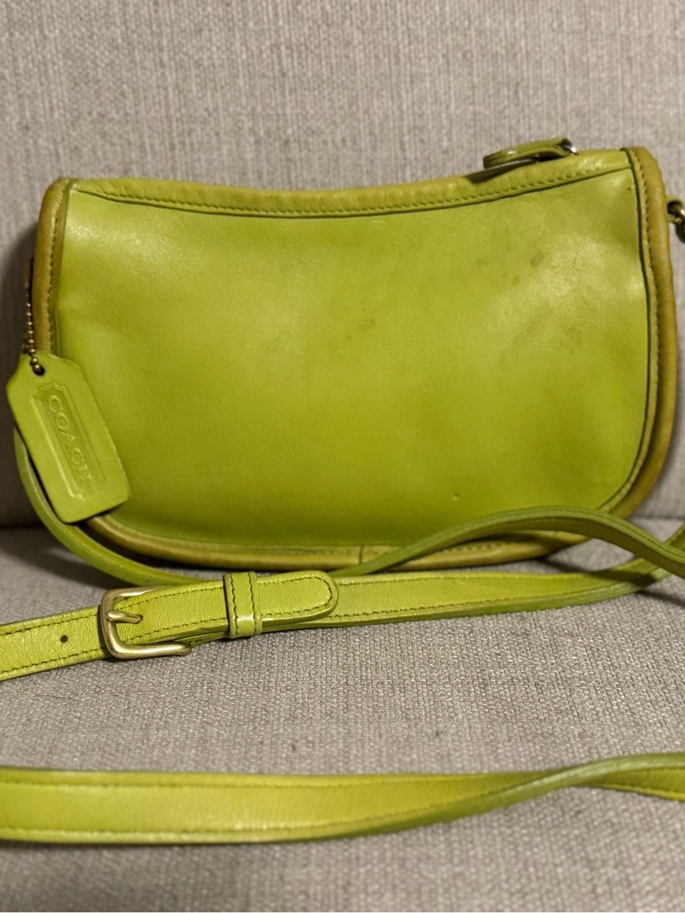Rare Vintage Coach Wendie Lime Green Glove-Tanned Leather Crossbody